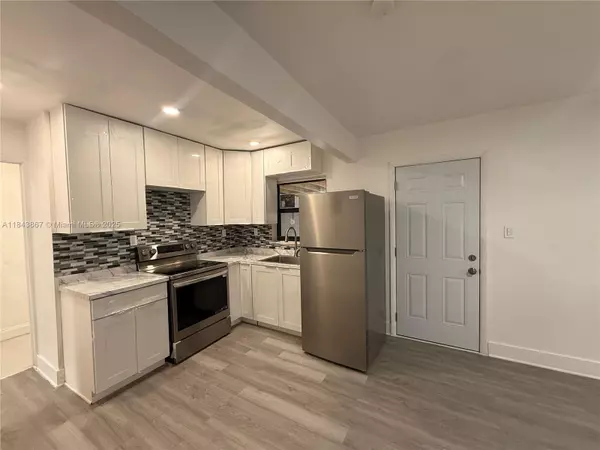 Hollywood, FL 33021,1110 N 57th Ave #B