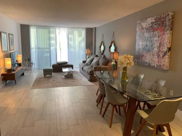 Miami Beach, FL 33139,800 West Ave #520