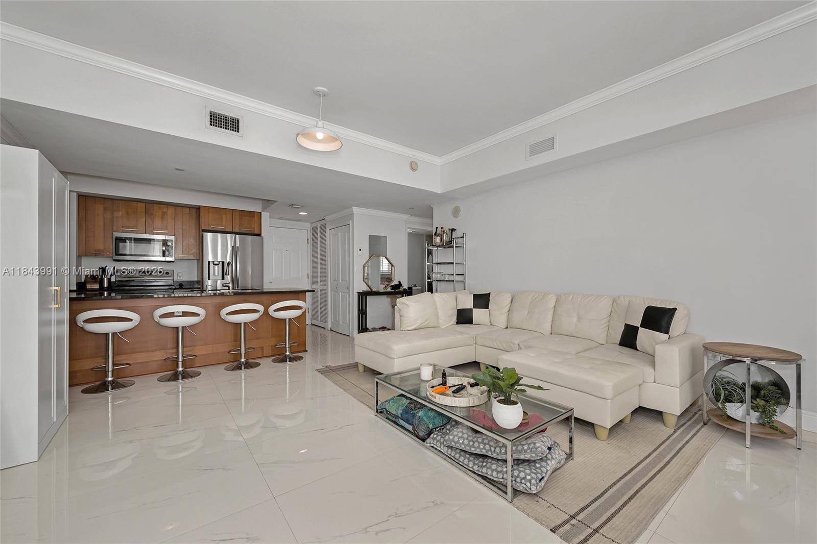 Coral Gables, FL 33146,4100 Salzedo St #515