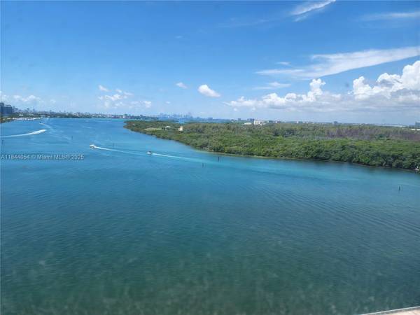 Sunny Isles Beach, FL 33160,300 Bayview Dr #1608