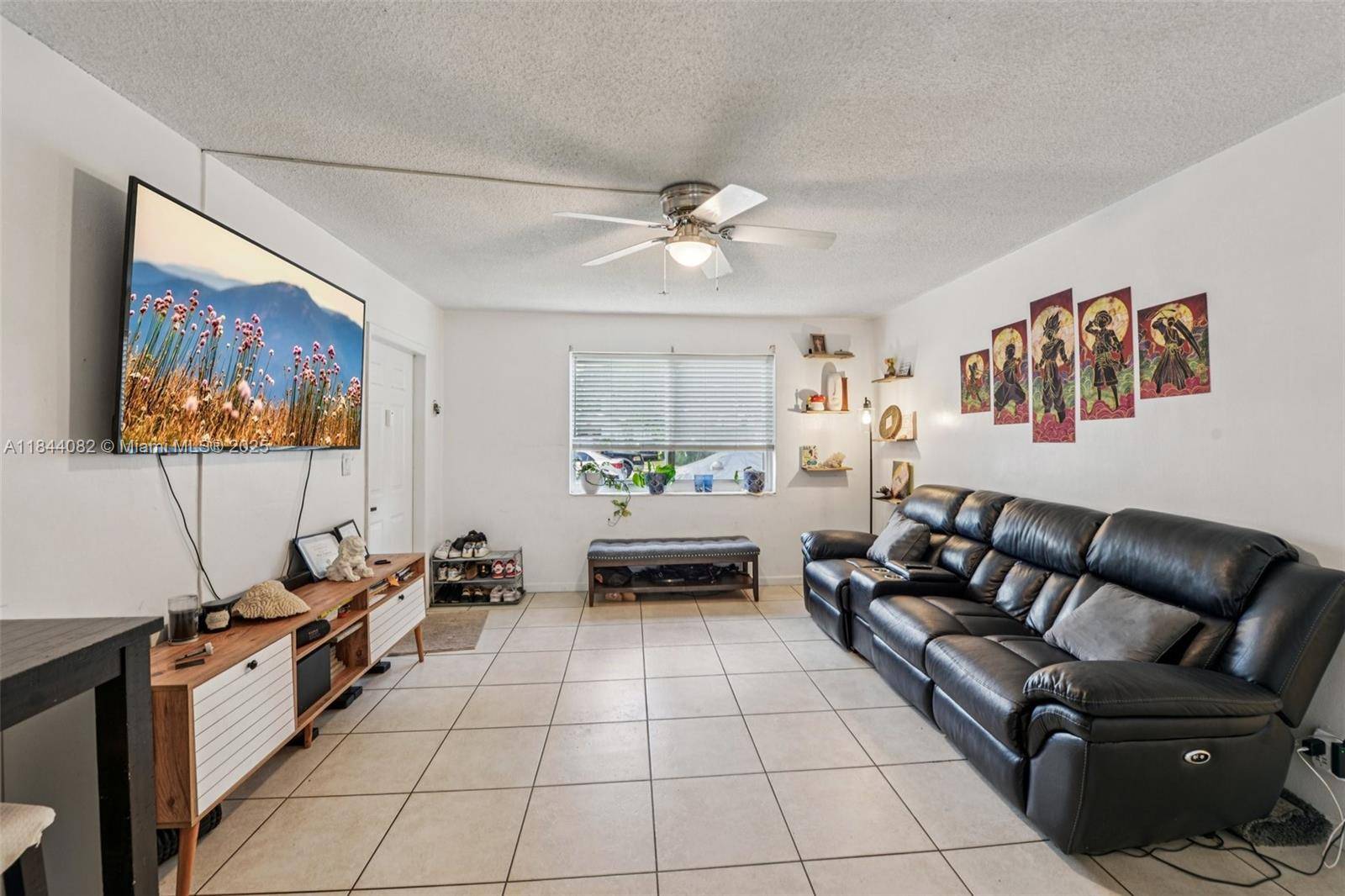 Hollywood, FL 33020,2210 Taylor St #101