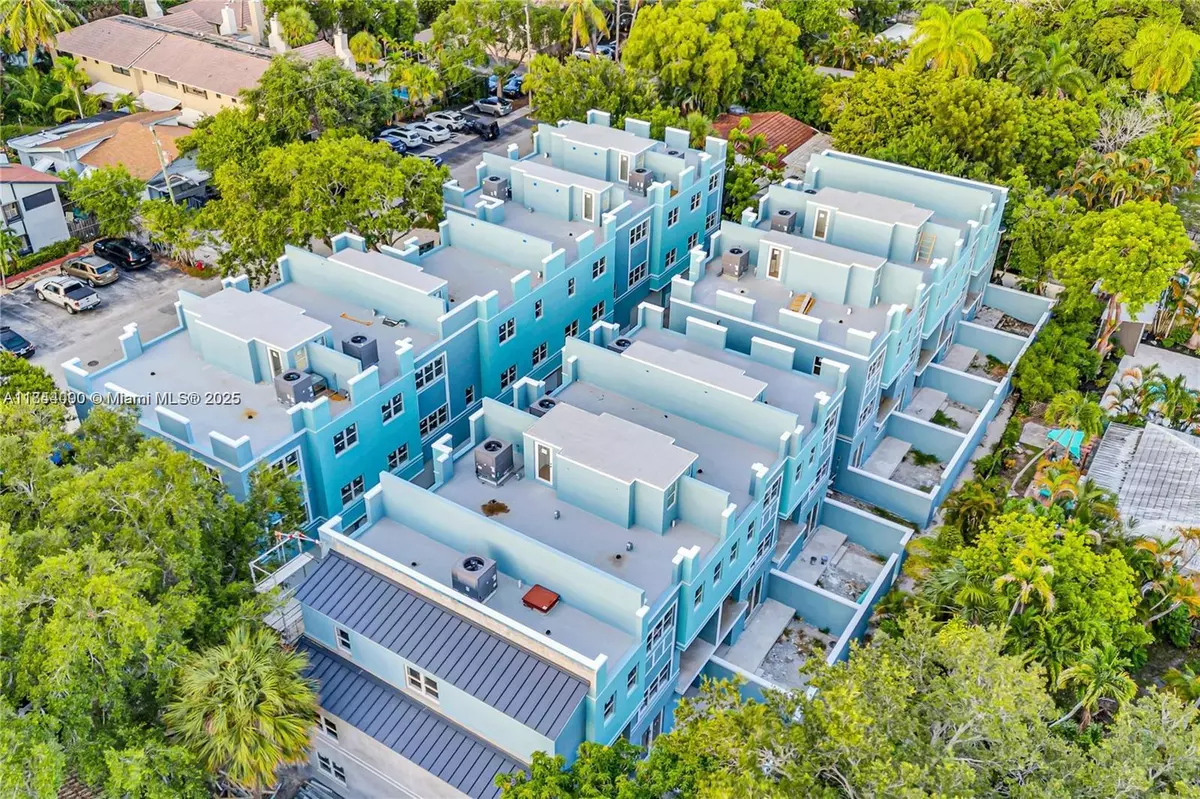 Fort Lauderdale, FL 33316,824 SE 12th Ct #1