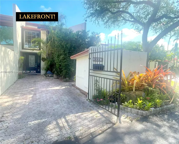10483 SW 78th St, Miami, FL 33173