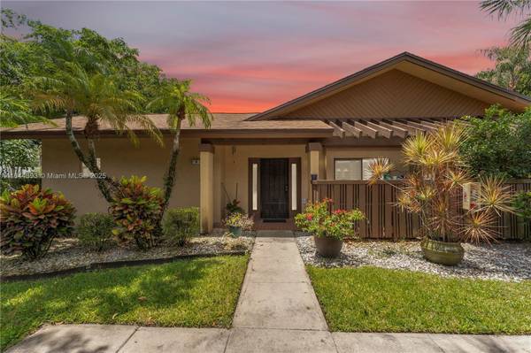 3953 Cocoplum Cir #3612, Coconut Creek, FL 33063