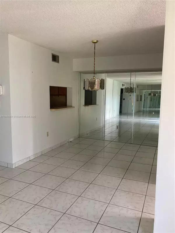 Miami, FL 33175,11750 SW 18th St #314-1