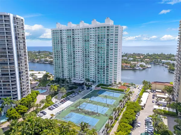 20201 E Country Club Dr #2808-2809, Aventura, FL 33180