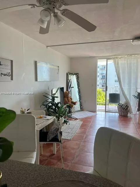 North Miami, FL 33161,1470 NE 125th Ter #605