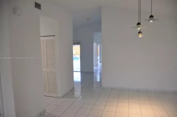 Miami, FL 33175,14346 SW 49th Ln