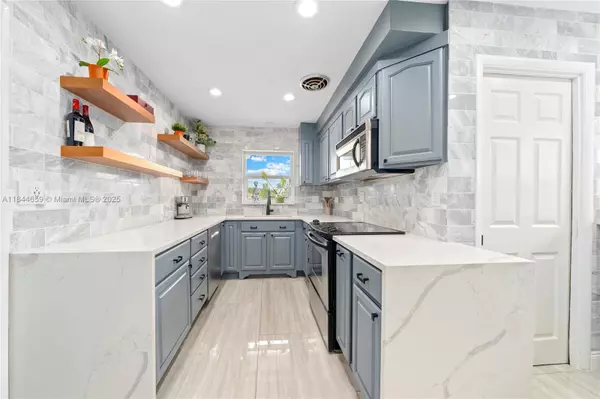 Wilton Manors, FL 33311,817 NW 30th St