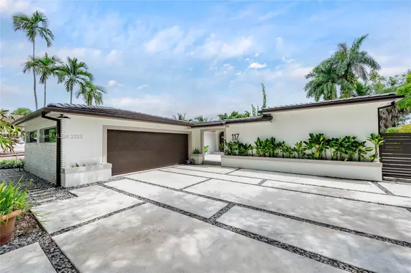 117 S Royal Poinciana Blvd, Miami Springs, FL 33166