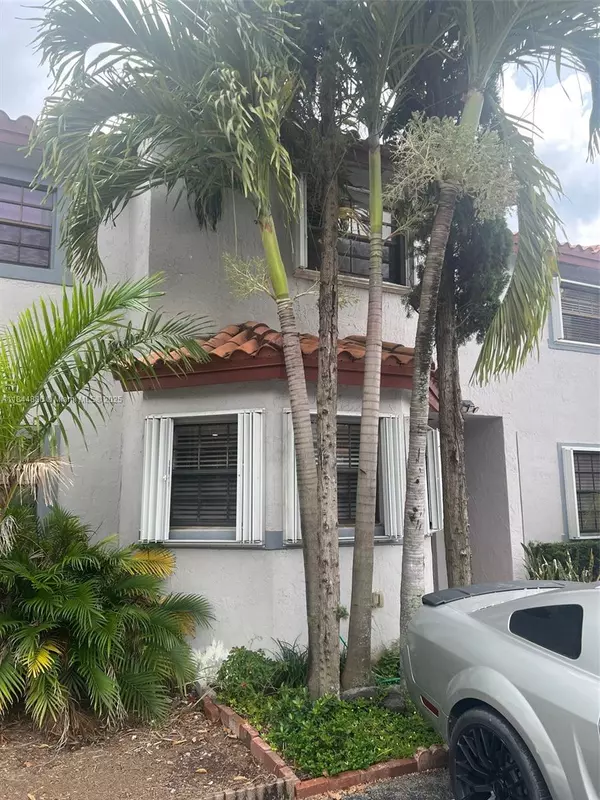 Miami, FL 33193,15410 SW 74th Cir Ct #1302