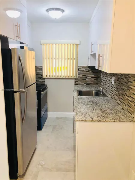2615 POLK #24, Hollywood, FL 33020