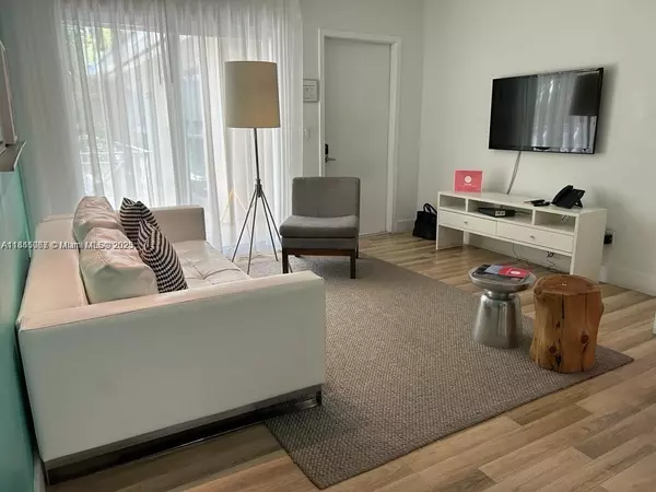 Miami Beach, FL 33139,1816 Meridian Ave #27