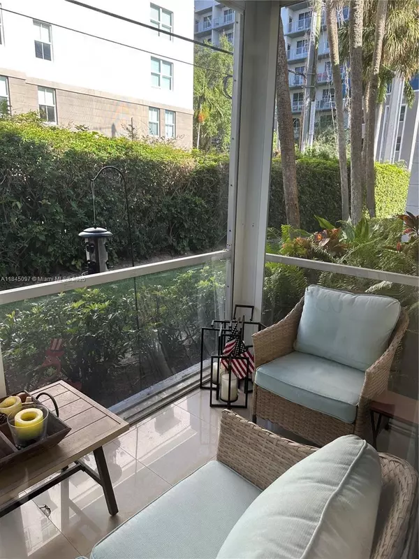 Fort Lauderdale, FL 33308,6600 NE 22nd Way #2304