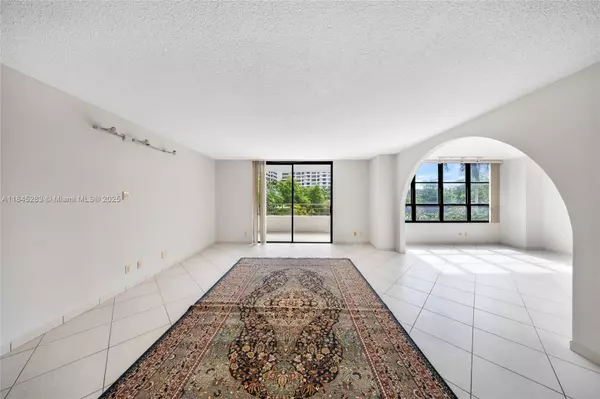 Hallandale Beach, FL 33009,600 Three Islands Blvd #212