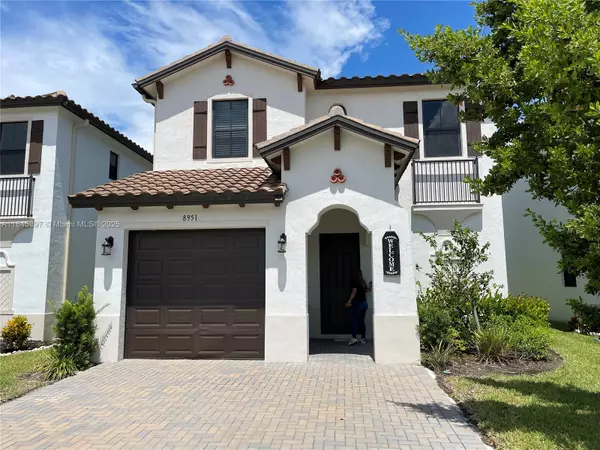Naples, FL 34104,8951 Madrid Circle
