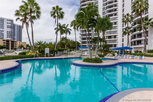 Aventura, FL 33180,3530 Mystic Pointe Dr #1903