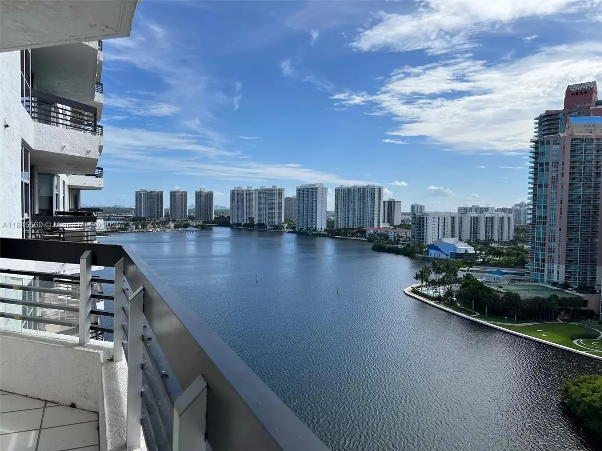 Aventura, FL 33180,3530 Mystic Pointe Dr #1903
