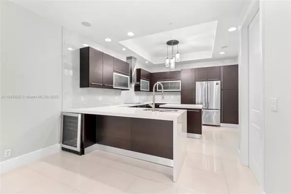 Fort Lauderdale, FL 33316,811 SE 12th Ct