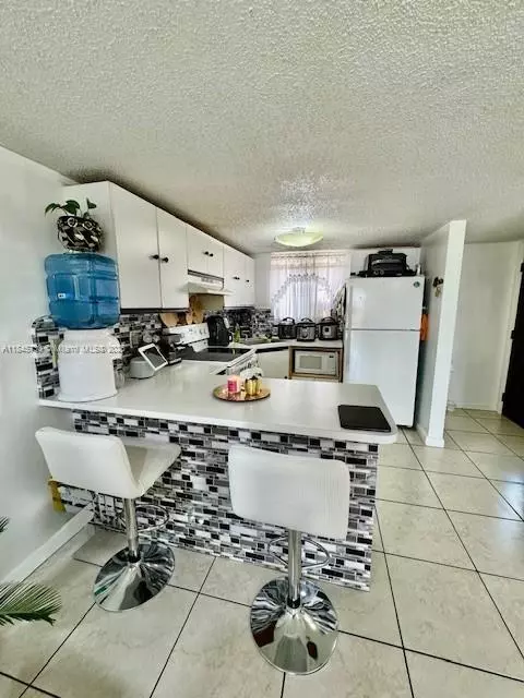 Hialeah, FL 33016,5625 W 26th Ct #205