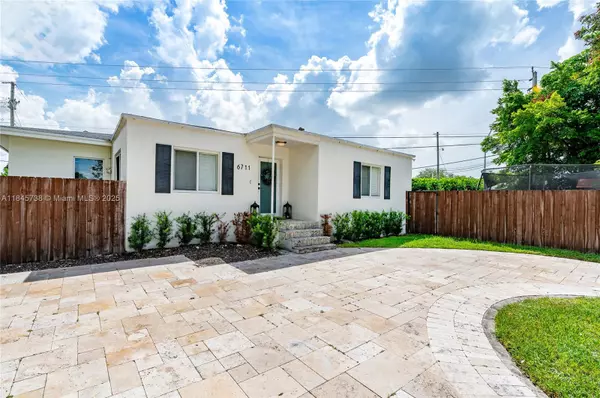 Miami, FL 33155,6711 N Waterway Dr