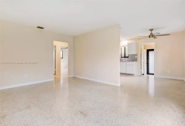 Miami, FL 33134,2867 SW 38th Ave #2867