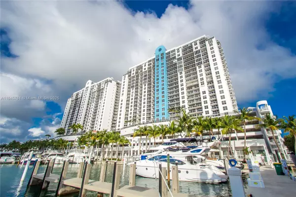Miami Beach, FL 33139,1800 Sunset Harbour Dr #1515