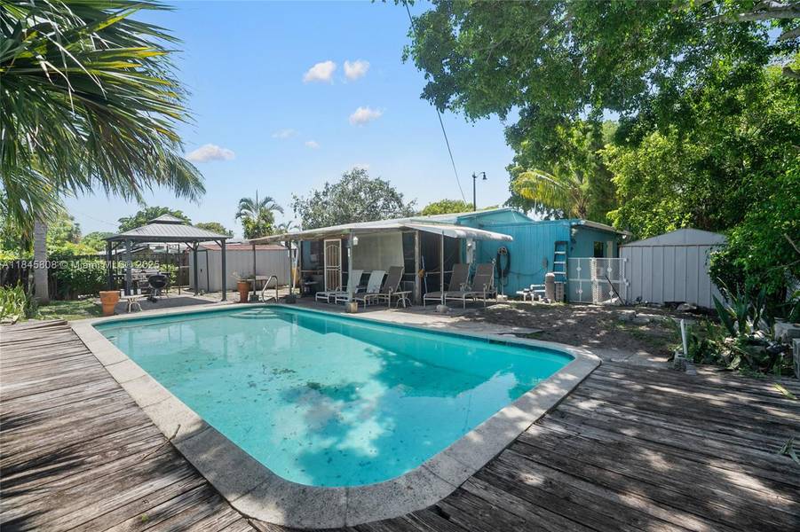 3120 NE 13th Ave, Pompano Beach, FL 33064