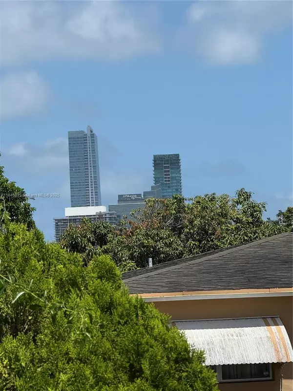 Miami, FL 33129,1218 SW 11th Ave