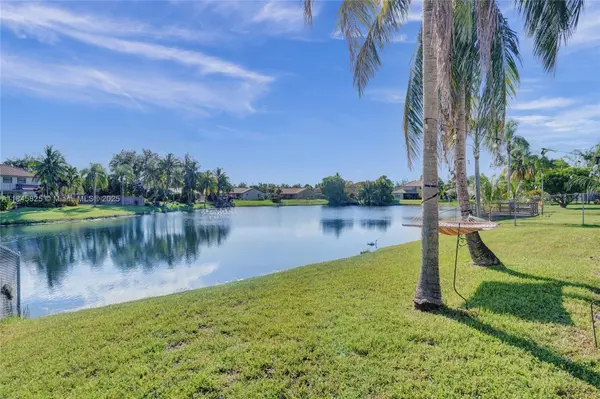 Davie, FL 33331,5421 Hawkes Bluff Ave