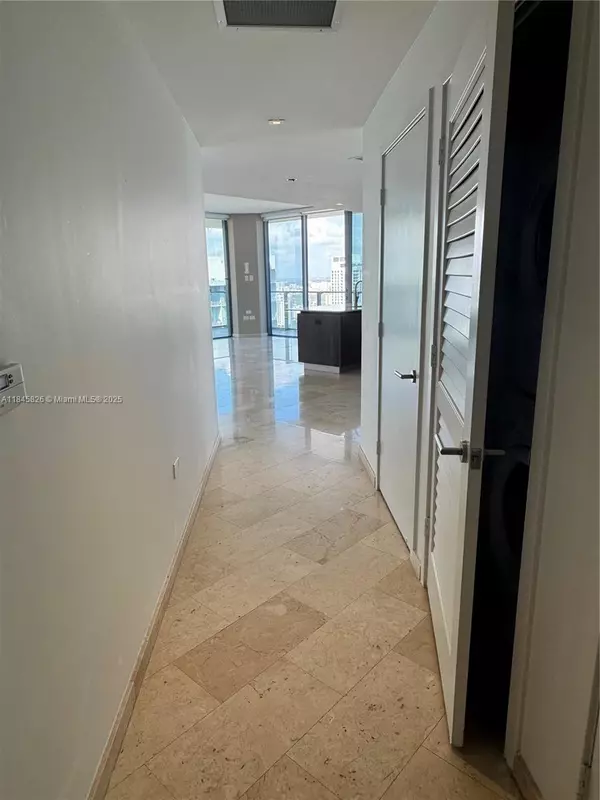 Miami, FL 33130,88 SW 7th Street #3012