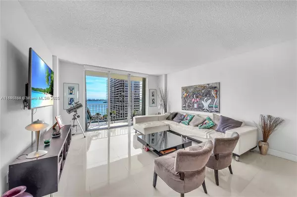 Miami, FL 33181,11111 Biscayne Blvd #12G