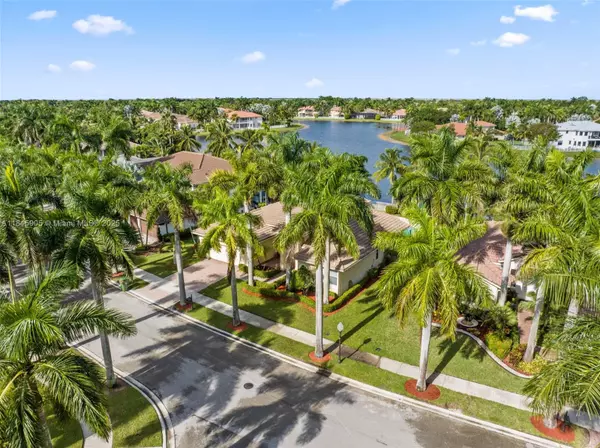 Weston, FL 33327,896 Marina Dr