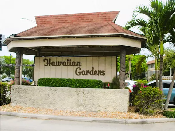 5001 NW 34 ST #102, Lauderdale Lakes, FL 33319