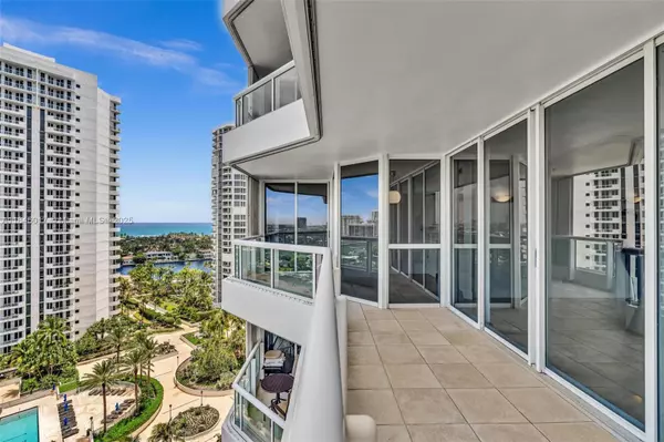 Aventura, FL 33180,21205 Yacht Club Dr #1809