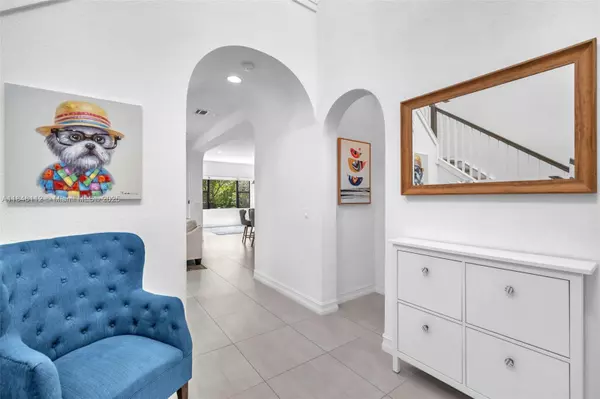 Pembroke Pines, FL 33025,1052 SW 113th Way #1052