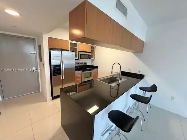Miami, FL 33132,1750 N Bayshore Dr #5210