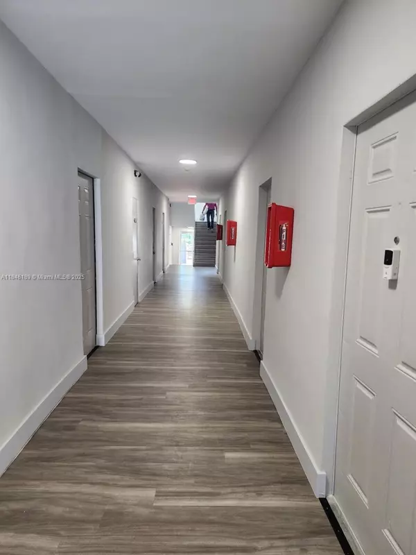 Miami, FL 33135,852 SW 13th Ave #6