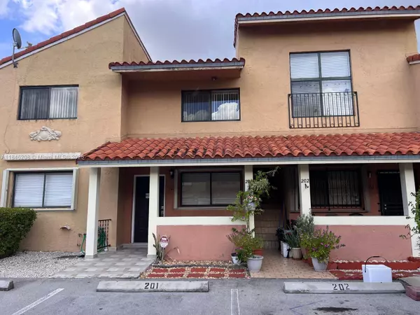 2780 W 61st St #201, Hialeah, FL 33016
