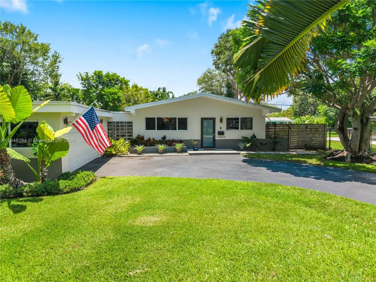 Palmetto Bay, FL 33158,13800 SW 78th Pl