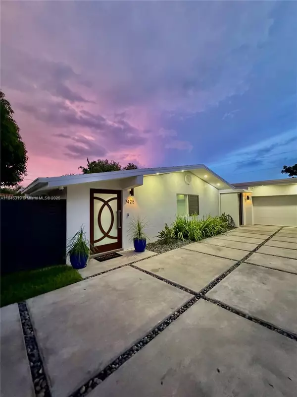 Palmetto Bay, FL 33158,7425 SW 139th Ter