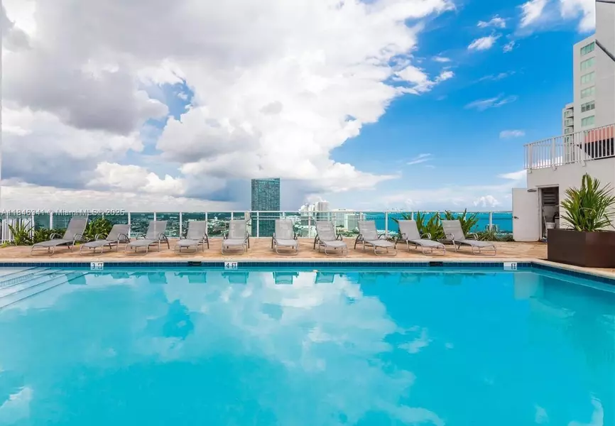 133 NE 2nd Ave #817, Miami, FL 33132