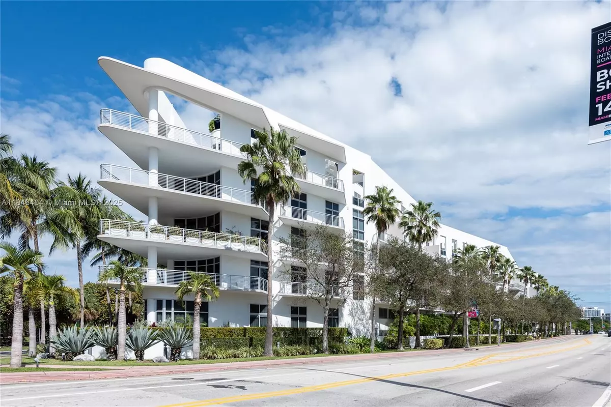 Miami Beach, FL 33139,2001 Meridian Ave #325
