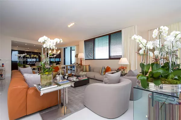 Sunny Isles Beach, FL 33160,18555 Collins Ave #4605