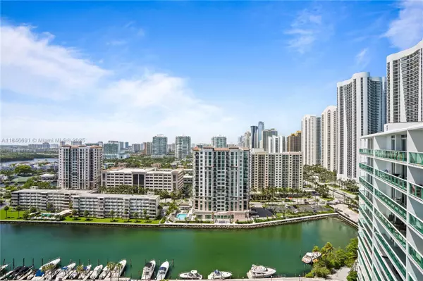 Sunny Isles Beach, FL 33160,100 Bayview Dr #PH31
