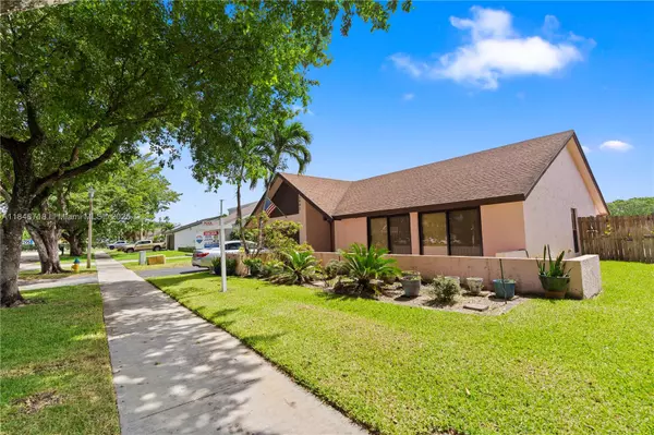 Pembroke Pines, FL 33026,2401 NW 101st Ter