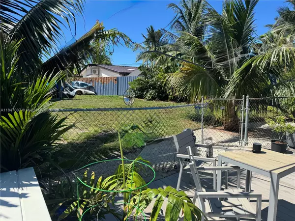 Fort Lauderdale, FL 33311,2024 NW 10th Ave