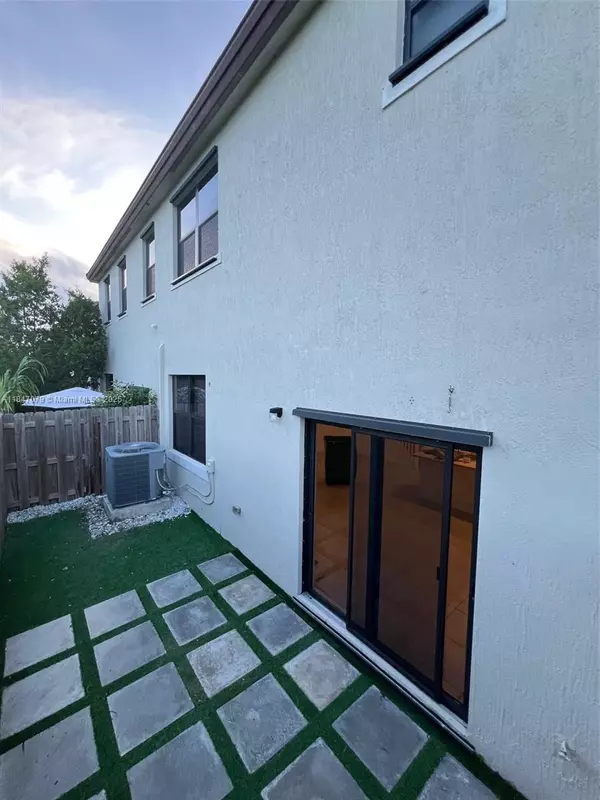 Miami, FL 33190,10054 SW 231st Ln