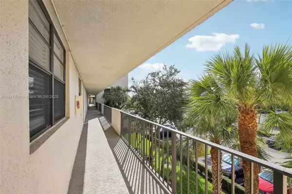 Deerfield Beach, FL 33442,2400 Deer Creek Country Club Blvd #309-1