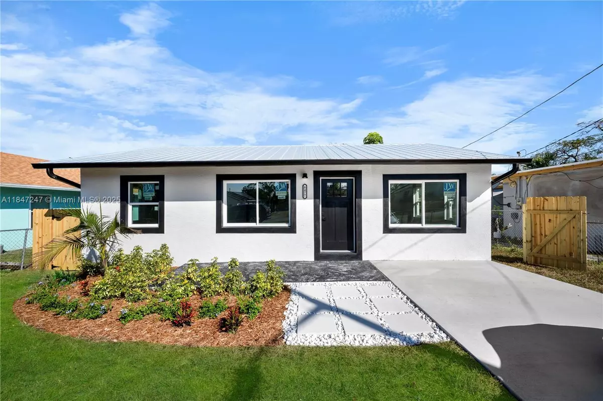 Hobe Sound, FL 33455,8477 SE Begonia Way